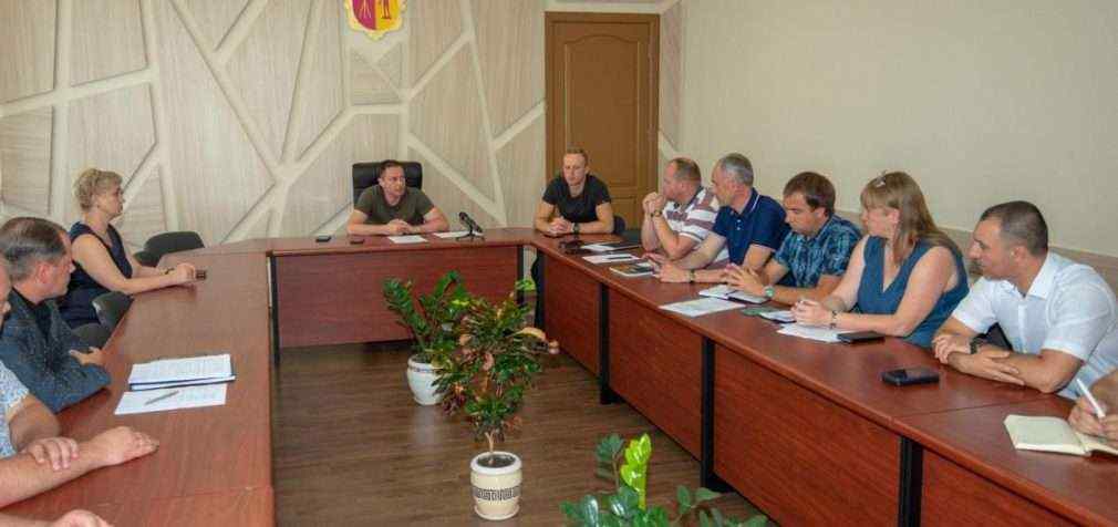 У Камʼянському пройшла нарада з приводу підготовки міста до опалювального сезону