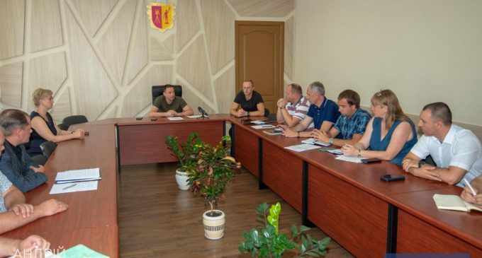 У Камʼянському пройшла нарада з приводу підготовки міста до опалювального сезону