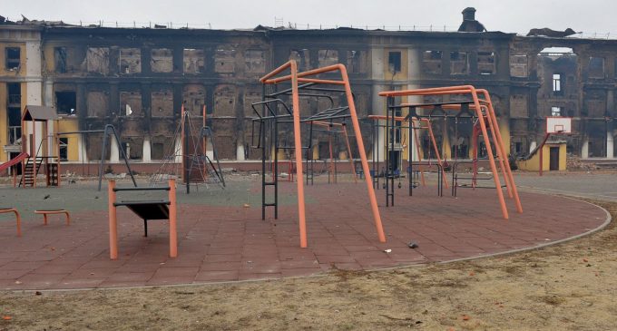 Окупанти обстріляли центр Харкова: зафіксовано вісім прильотів, є загиблі