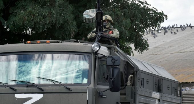 Під Мелітополем пролунали вибухи: що відомо