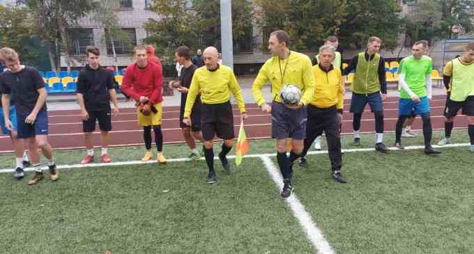 В Камʼянському пройшов другий тур осіннього чемпіонату з футболу