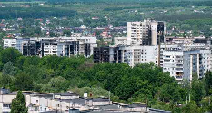 У Харкові повідомляють про серію вибухів. Мер заявив про потужний обстріл