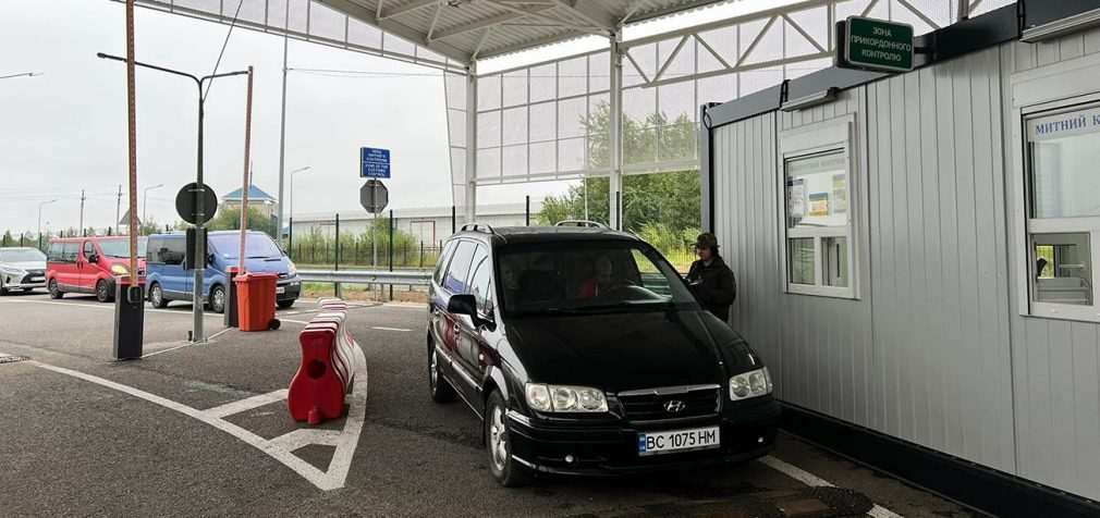 Виїзд ФОПів за кордон: Мінекономіки досі не надало постанову прем’єру