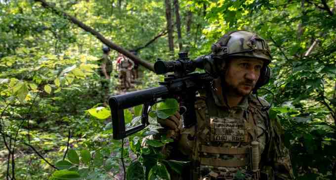 ЗСУ відбили 10 ворожих атак, росіяни покинули свої позиції у Херсонській області, – Генштаб