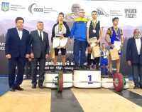 Спортсмен із Камʼянського став чемпіоном України з важкої атлетики