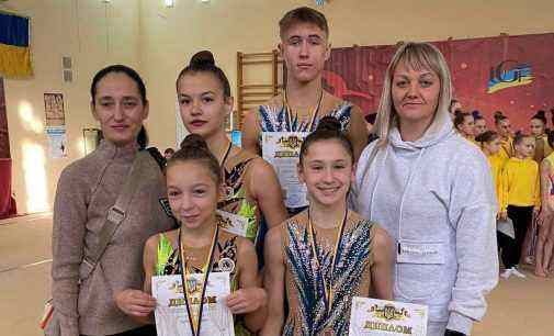 Кам‘янські акробати здобули «срібло» на чемпіонаті України