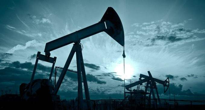 Bloomberg: Російську нафту змішують у Сінгапурі для реекспорту