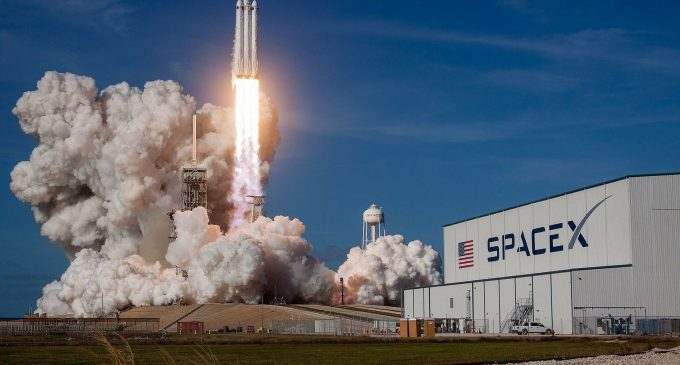 SpaceX перенесла запуск супутників Starlink