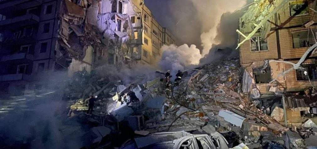 Ракетний удар по Дніпру: кількість загиблих зросла