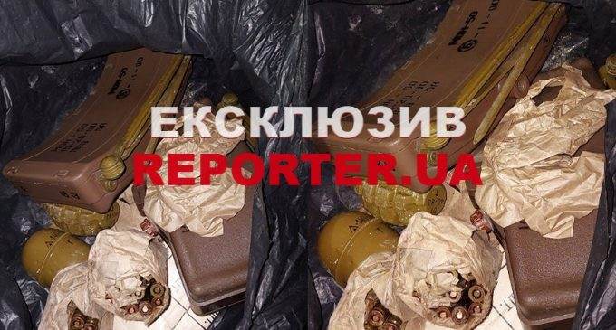 Шукав металобрухт, а знайшов боєприпаси: в Дніпрі на Криворізькому шосе чоловік виявив пакет із набоями та гранатами