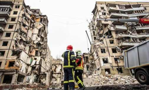 Дніпрянам, що постраждали від ракетного удару по багатоповерхівці, виплатять більше 2 мільйонів гривень