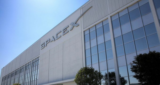 SpaceX протягом доби запустила дві ракети Falcon 9 із супутниками