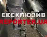 У Дніпрі літню жінку затисло між двома авто