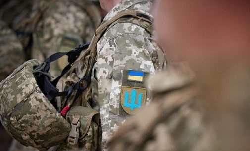 Мобілізація в Україні: у ЗСУ роз’яснили, хто і де може видавати повістки