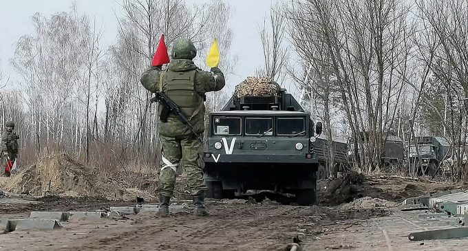 Війська РФ вночі обстріляли Нікополь зі ствольної артилерії