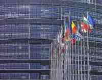 Bloomberg: Євросоюз поки що не може знайти всі активи російських олігархів