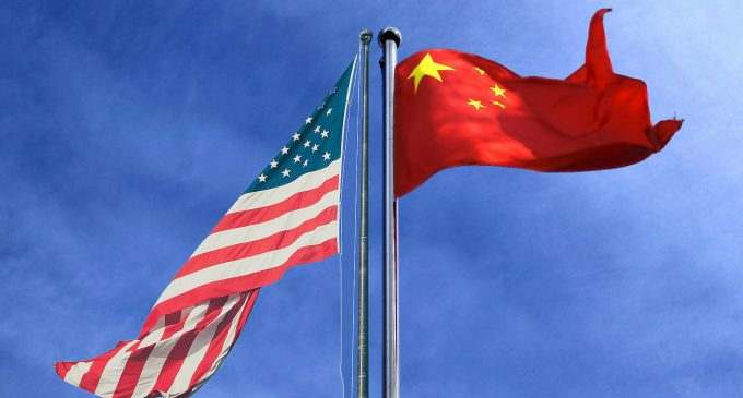 Bloomberg: США посилять обмеження на експорт мікрочипів до Китаю