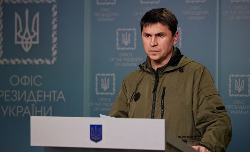Подоляк: Цього року сезон у Криму буде гарячим та дуже спекотним