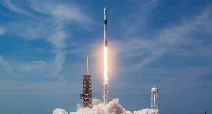 SpaceX вивела на орбіту чергову партію з супутниками Starlink