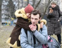 Як українці ставляться до переселенців та громадян в окупації – опитування