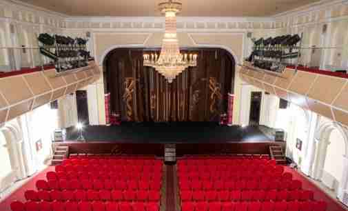 Театр імені Лесі Українки в Кам\янському відкриває новий простір «Сцена на сцені»