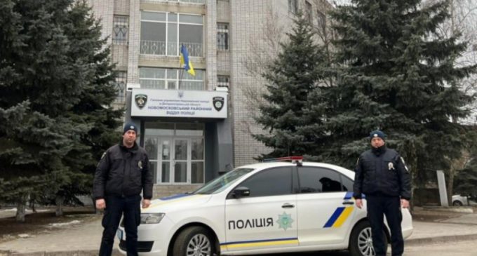 У Новомосковську поліцейські знайшли у кабіні вантажівки непритомного водія