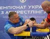 Кам’янський армрестлер вчергове став чемпіоном України