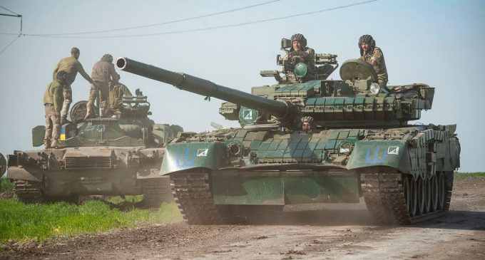 Чехія пропонує модернізувати більше танків Т-72 та передати їх Україні