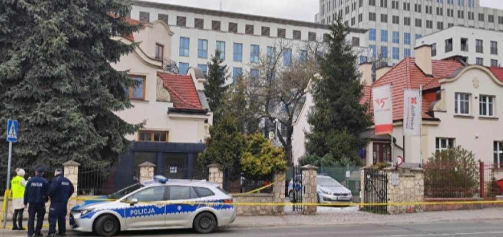 Українець, що вчинив самопідпал перед консульством у Кракові, помер у лікарні