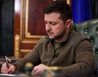 Зеленський дозволив призначати військових на керівні посади у Запорізькій та Дніпропетровській ОВА