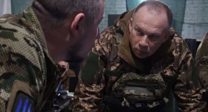 Сирський про Бахмут: ЗСУ стримують росіян у динамічних боях та завдають їм суттєвих втрат