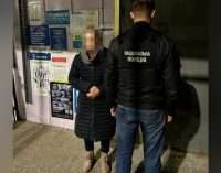 Міграційна поліція Дніпра видворила за межі країни двох нелегалів з Казахстану та РФ