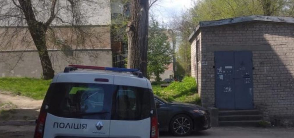 У Кам’янському мешканець сусідньої області пограбував жінку