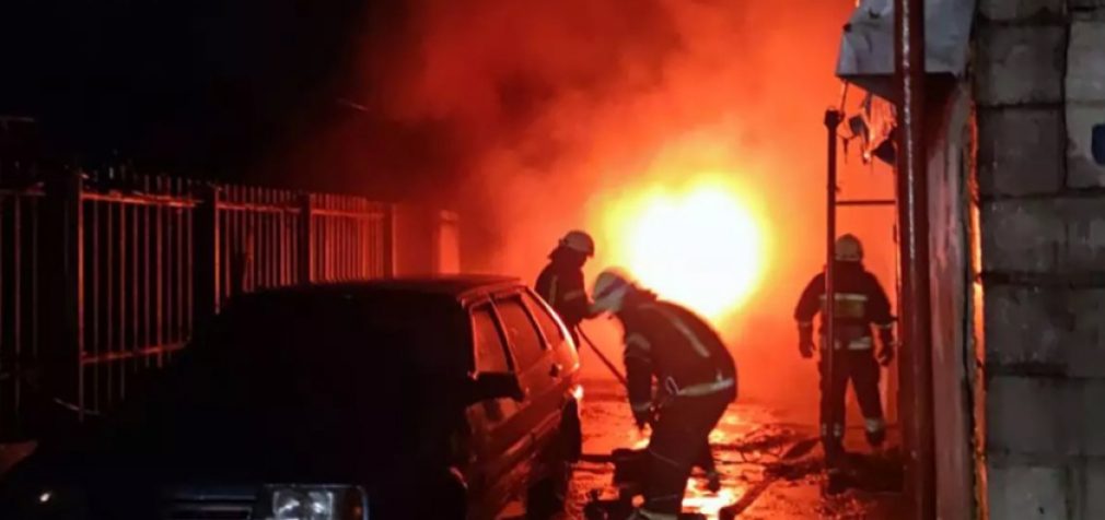 На пожежі у Дніпрі врятували 65-річного чоловіка