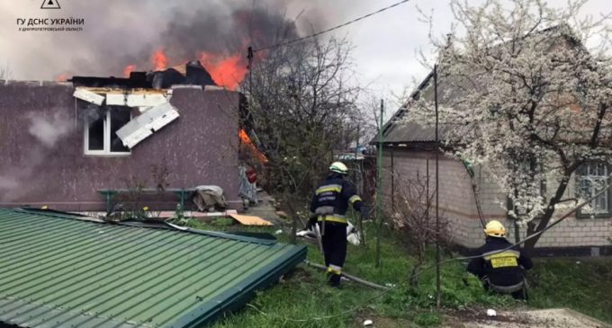 У Дніпрі вибухнув та загорівся будинок: є загиблий