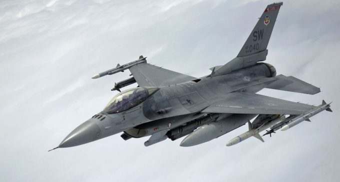 Бельгія готова навчати українців пілотувати F-16, однак є нюанс