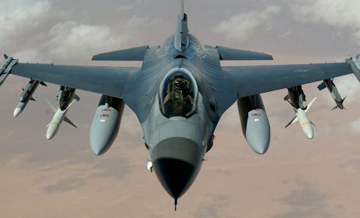 США не дозволяють українським пілотам навчатися на F-16 в Європі – NYT