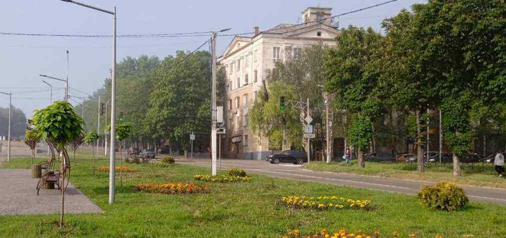 У Кам’янському комунальники оновлюють проспект Свободи