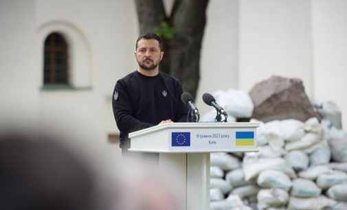 Зеленський пояснив, чому Росія посилила повітряні атаки