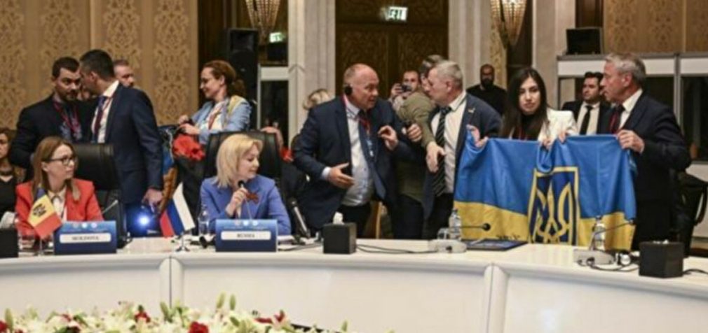 ЗМІ: На саміті в Туреччині сталася перепалка між делегаціями України та РФ