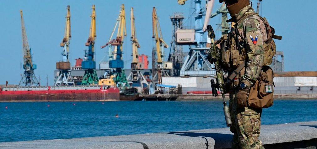 У тимчасово окупованому Бердянську пролунали сильні вибухи (відео)