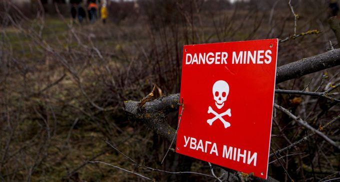 У Херсонській області на міні підірвався трактор