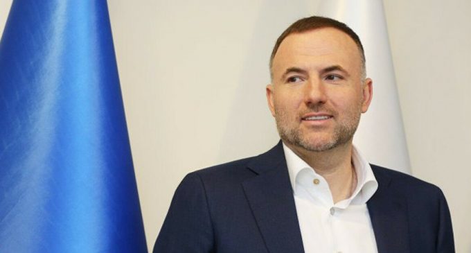 СБУ повідомила про підозру підсанкційному бізнесмену Фуксу