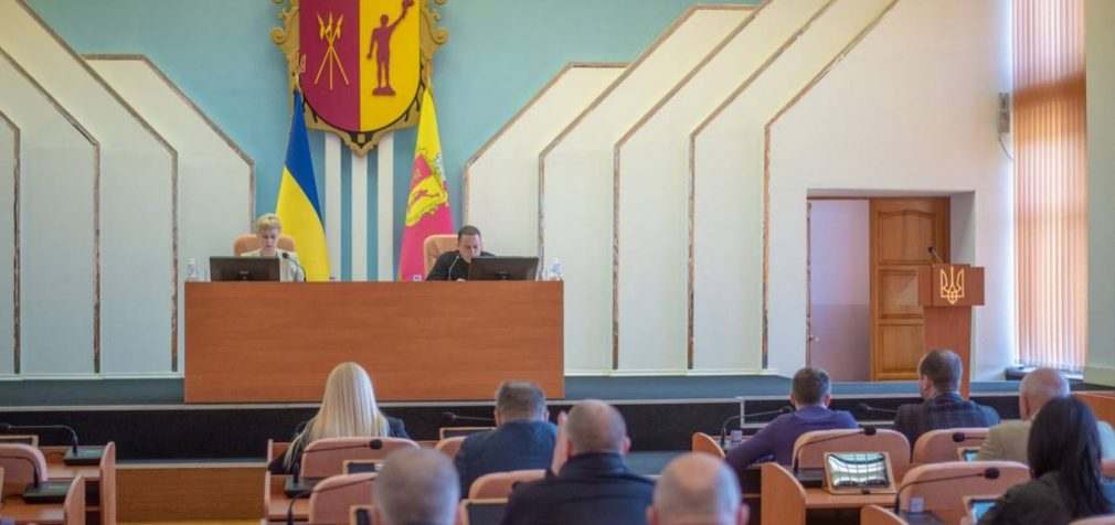 У Камʼянському пройшла чергова сесія міської ради