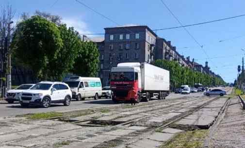 Подробиці ДТП на центральному проспекті у Камʼянському