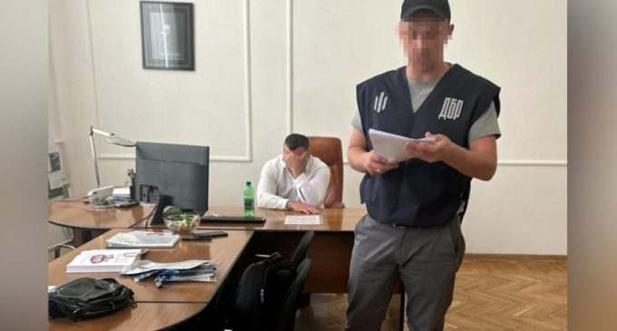 Зловили на «гарячому»: заступник директора Одеського інституту судових експертиз підозрюється у хабарництві