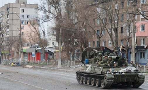 Андрющенко повідомив про потужні вибухи в окупованому Маріуполі