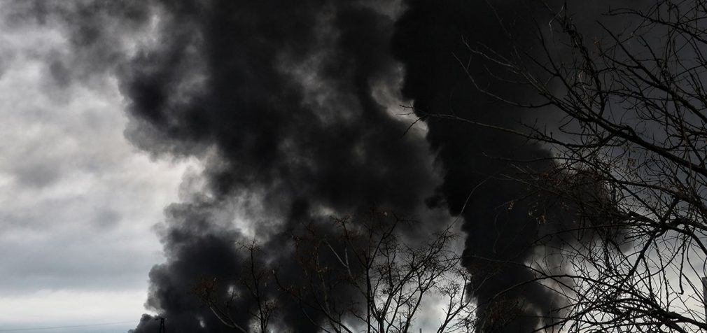 У Курську видніється дим і лунають вибухи: росіяни заявляють про пожежу