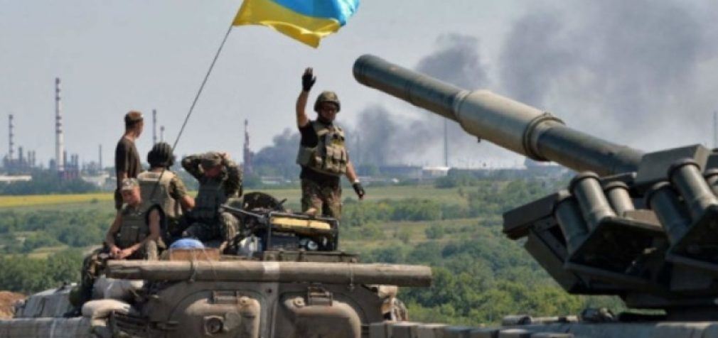 Військовим хочуть дозволити користуватися арештованими коштами