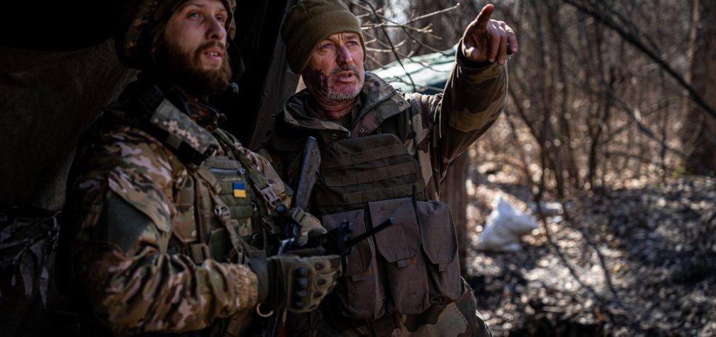 Україна здійснює серію “формувальних операцій”, щоб обдурити росіян перед наступом, – FT